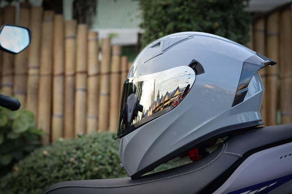 GILLE GTS -1 MATTE GRAY! FREE CLEAR LENS & 2 SPOILER (DUAL VISOR)