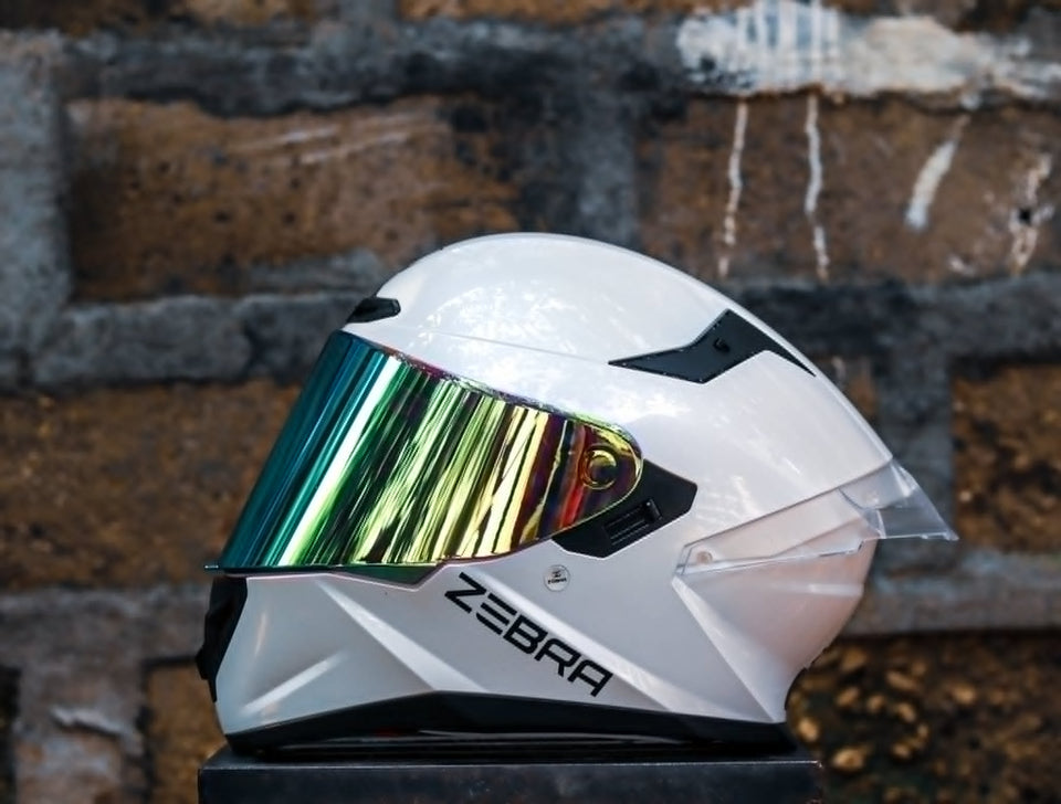 ZEBRA 2026 ATLAS WHITE WITH FREE CLEAR LENS