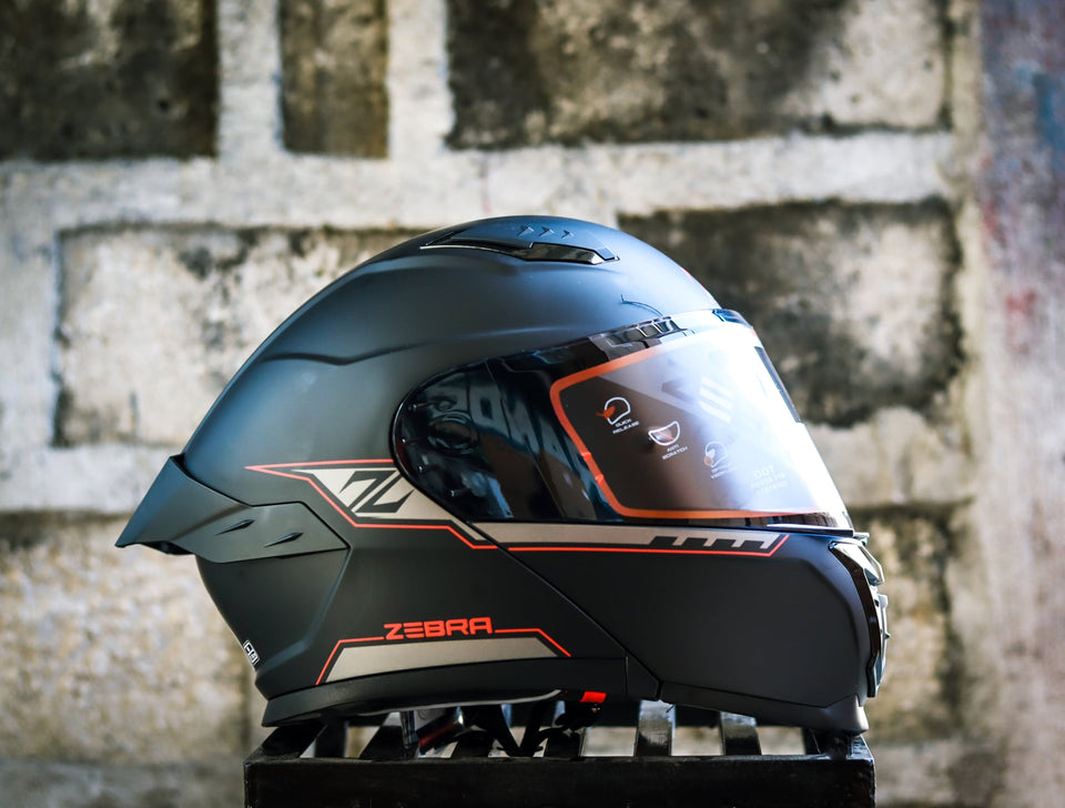 ZEBRA A119 CORRIDA MATTE BLACK MODULAR WITH FREE CLEAR LENS