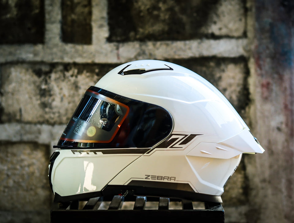 ZEBRA A119 CORRIDA WHITE MODULAR WITH FREE CLEAR LENS