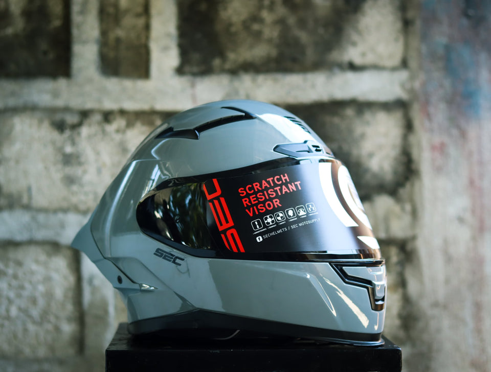 SEC 06538 ENVIVO SOLID 2023 GRAY BLACK WITH FREE CLEAR LENS(DUAL VISOR