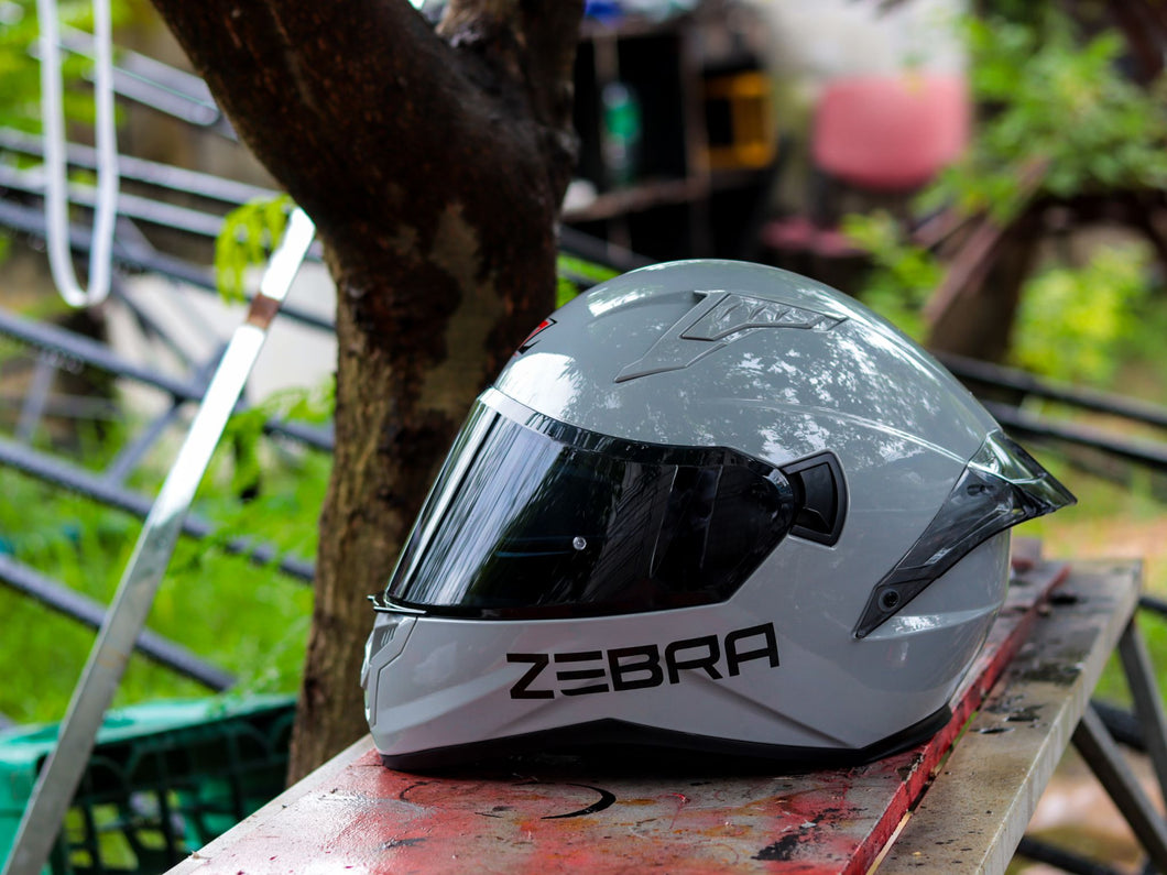 ZEBRA A5009 RALLY GRAY (DUAL VISOR) WITH FREE CLEAR LENS