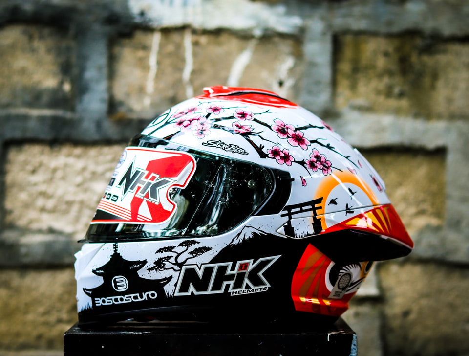 NHK K5R ALONZO # 12 WHITE GLITTER GOLD GLOSSY