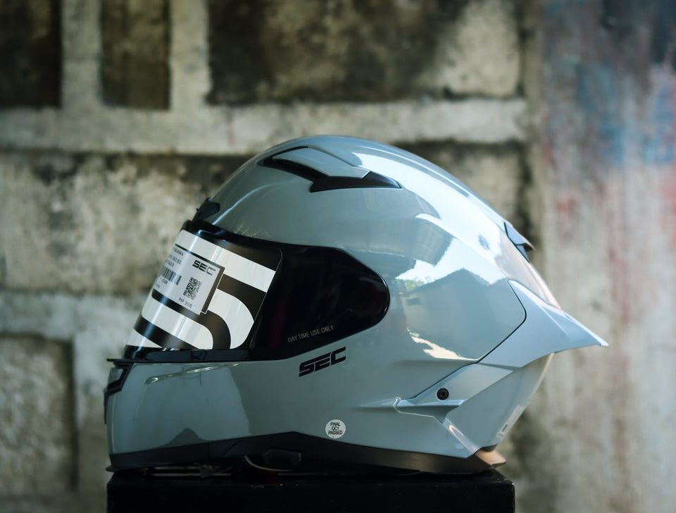 SEC 06538 ENVIVO SOLID 2023 GRAY BLACK WITH FREE CLEAR LENS(DUAL VISOR