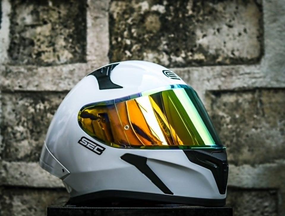 SEC 07078 INTEGRA SOLID 2023 GLOSS WHITE BLACK WITH FREE CLEAR LENS(DUAL VISOR