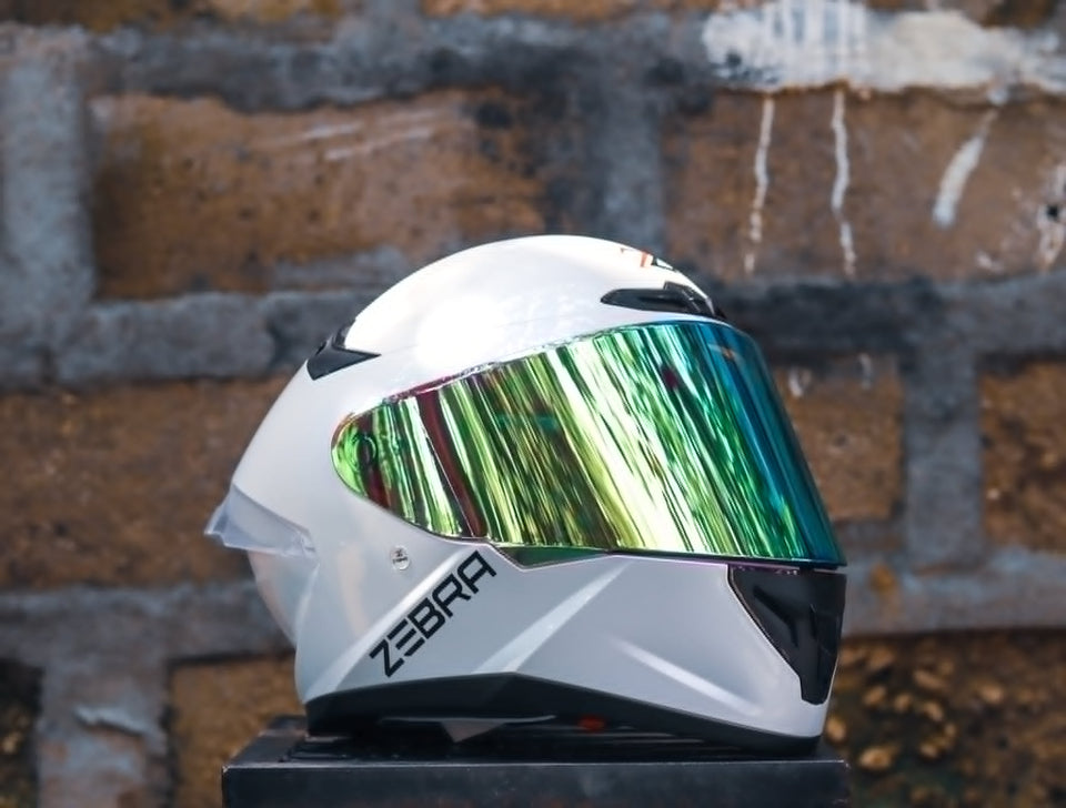ZEBRA 2026 ATLAS WHITE WITH FREE CLEAR LENS