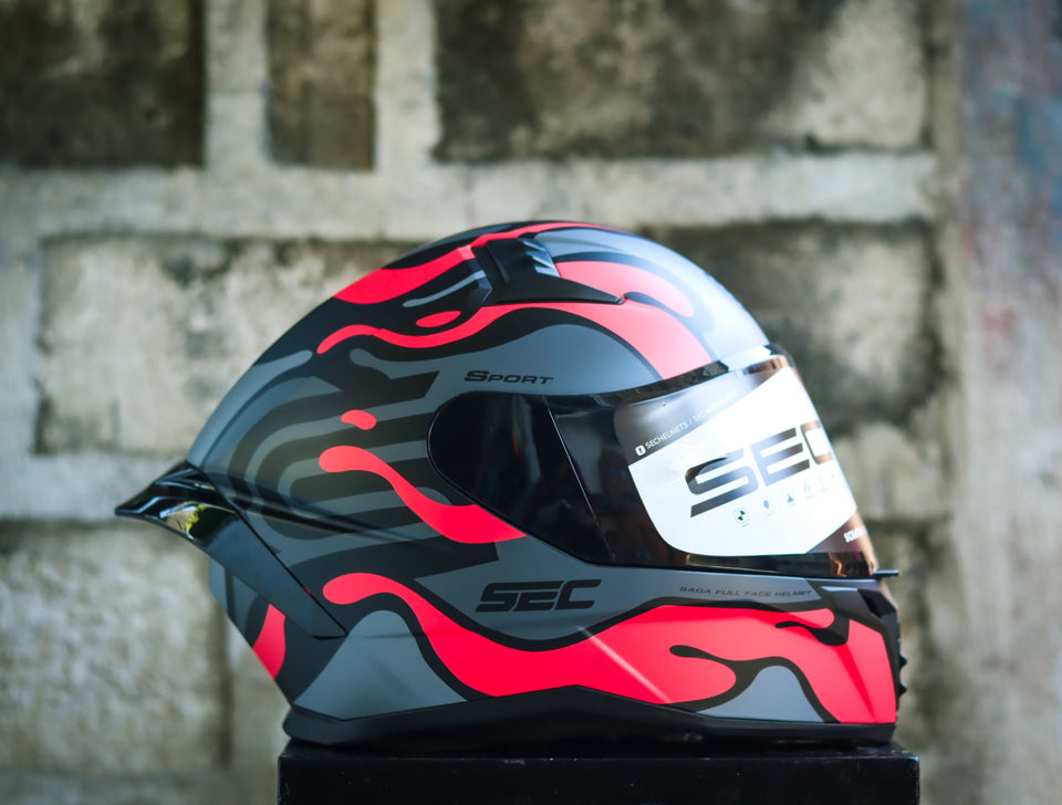 SEC 07052 SAGA SEC BLACK RED GRAY WITH FREE CLEAR LENS(DUAL VISOR)