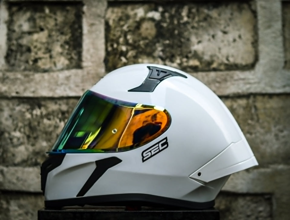 SEC 07078 INTEGRA SOLID 2023 GLOSS WHITE BLACK WITH FREE CLEAR LENS(DUAL VISOR