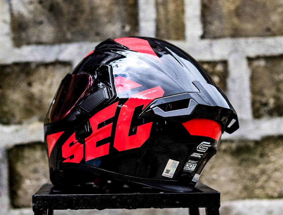 SEC 06042 WHIRLWIND V2 SOLID BLACK RED (DUAL VISOR)