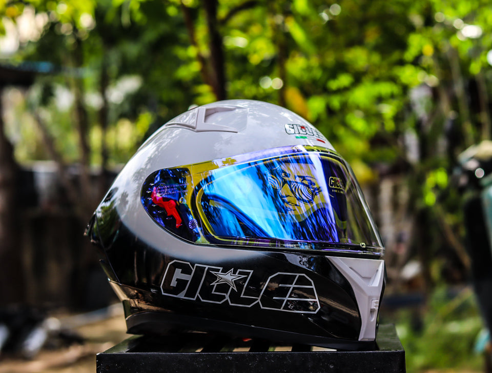 GILLE 135 TWO TONE BLACK WHITE (DUAL VISOR)