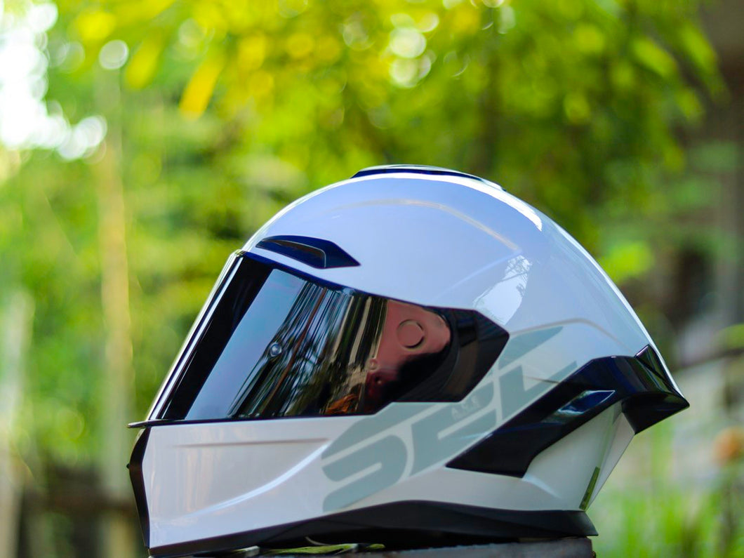 SEC ACE - SOLID GLOSS WHITE!! WITH FREE CLEAR LENS (DUAL VISOR)