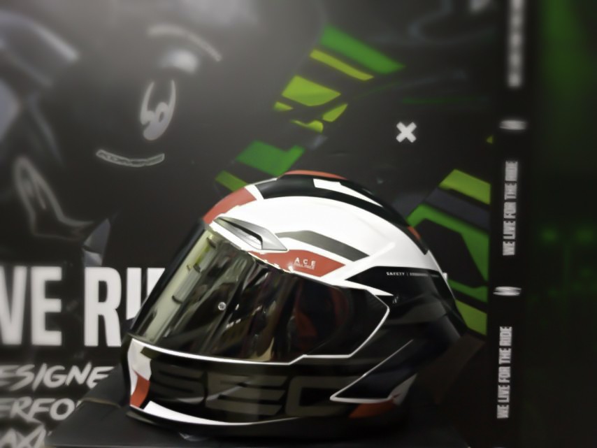SEC ACE SPORT WHITE BLACK RED!! WITH FREE CLEAR LENS (DUAL VISOR)