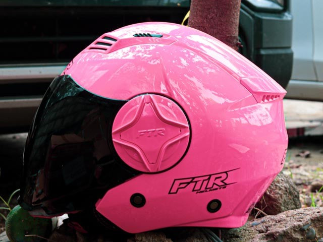 FTR XR 300 URBAN SOLID GLOSS PINK WITH GLITTERS DUAL VISOR!! WITH FREE CLEAR LENS!!