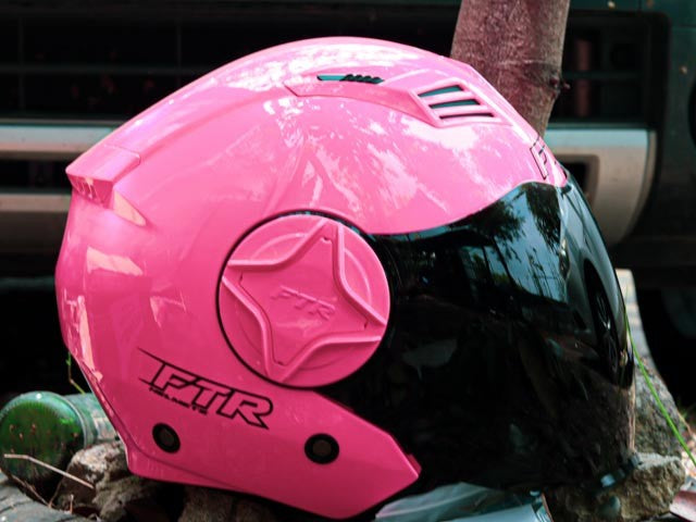 FTR XR 300 URBAN SOLID GLOSS PINK WITH GLITTERS DUAL VISOR!! WITH FREE CLEAR LENS!!