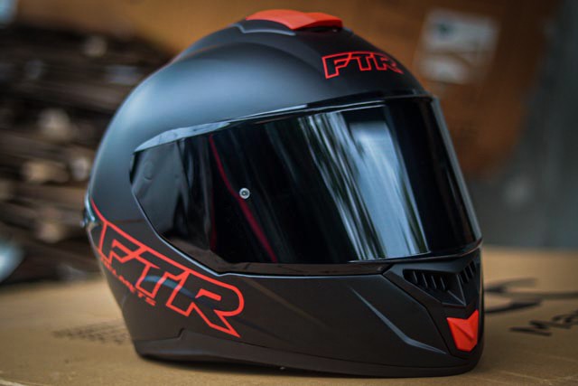 FTR XR 2 PRO SOLID MATTE BLACK DUAL VISOR!! WITH FREE CLEAR LENS AND SPOILER!!