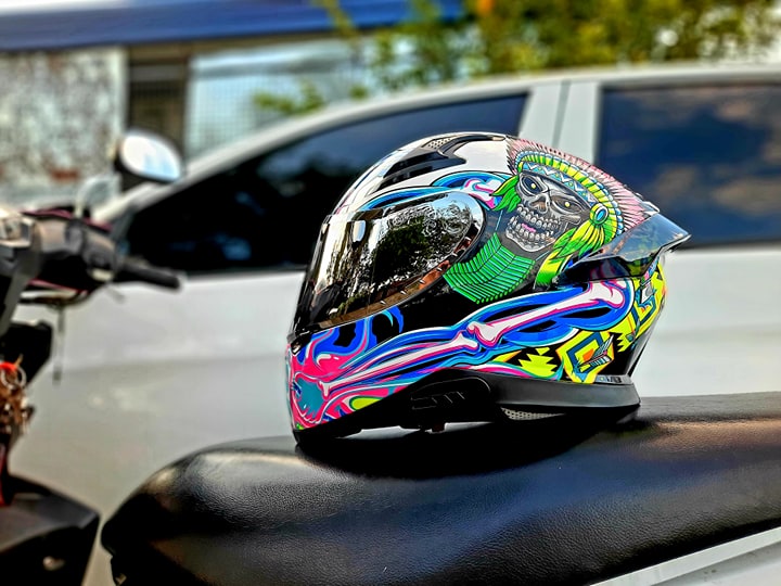 SPYDER RECONE 2 194 SS BRAVE WHITE NEON YELLOW!! SILVER LENS INSTALLED FREE CLEAR LENS, STICKER AND SPOILER (DUAL VISOR)