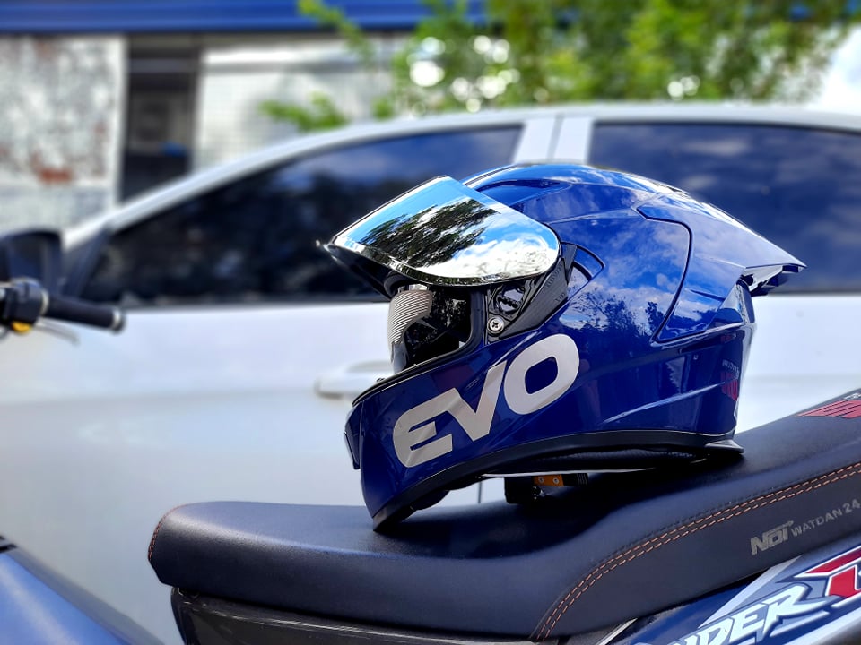 EVO GT PRO NAVY BLUE WITH FREE CLEAR LENS (DUAL VISOR)