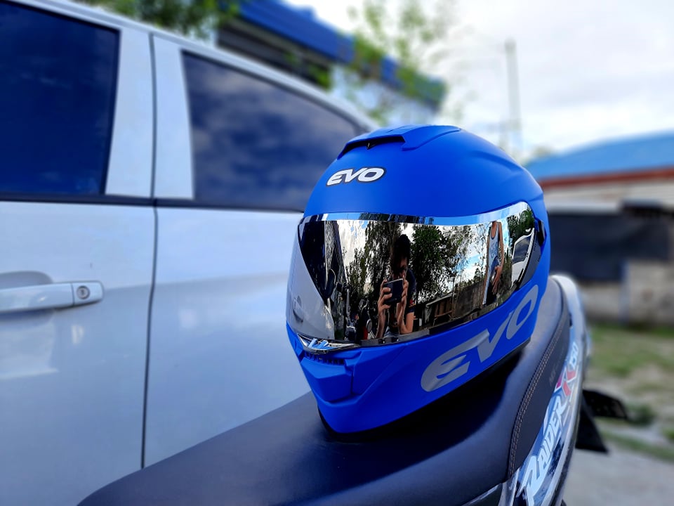 EVO GT PRO 286 MATTE BLUE WITH FREE CLEAR LENS (DUAL VISOR)