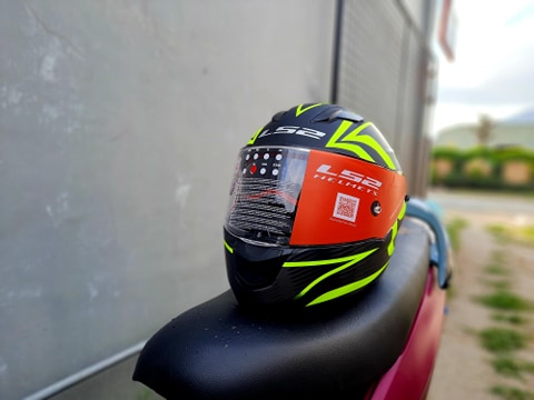 FF320 LS2 STREAM EVO FULL FACE JINK MATTE BLACK HI- VIZ YELLOW