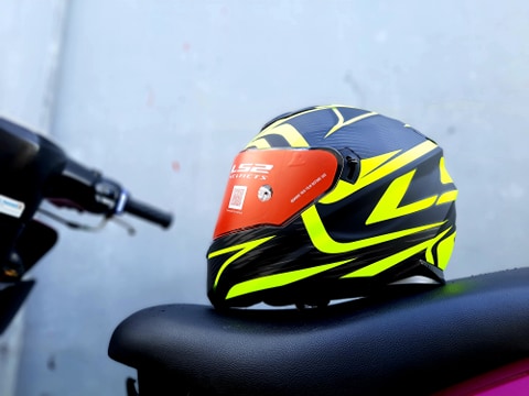 FF320 LS2 STREAM EVO FULL FACE JINK MATTE BLACK HI- VIZ YELLOW