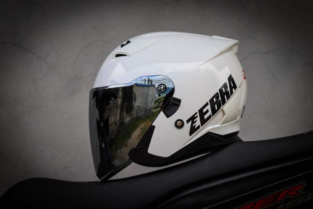 ZEBRA 902 HALF FACE SOLID GLOSS WHITE!! WITH FREE CLEAR LENS (DUAL VISOR)
