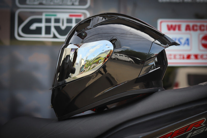 Gille Helmet Glossy Black New Gille Helmet PRE-ORDER GILLE 883